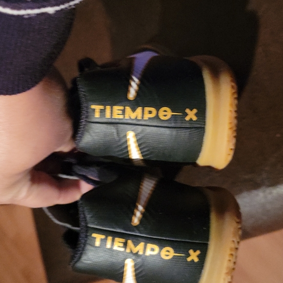 Nike Sneakers - Picture 3 of 7